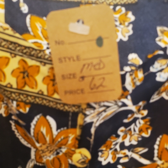 Multicolored Dress. - Picture 7 of 7